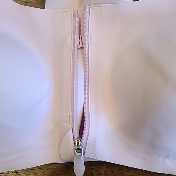 BROOKS Purple Violet Dash Dare Zip Run Bra Size XS/S - Picture 9 of 11